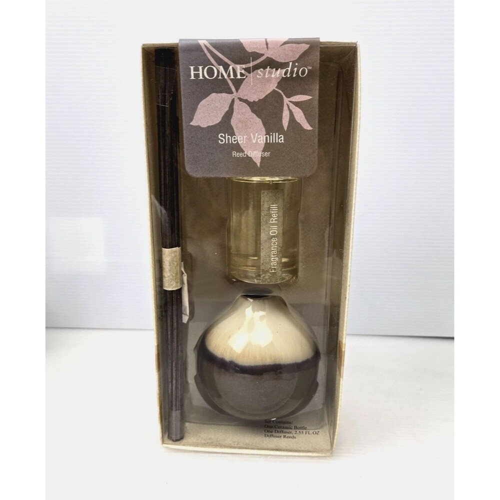 HOME studio Sheer Vanilla Reed Diffuser Set Diffuser Fragrance Reeds NEW in Box